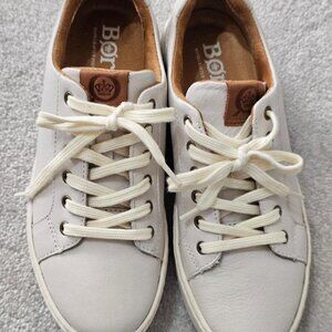 BORN Women's Mira Sneakers Off-White/ grayish soft Leather size 8.5